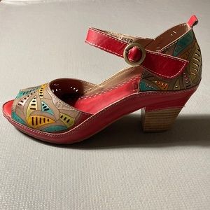 L’Artiste Avelle 38 Red